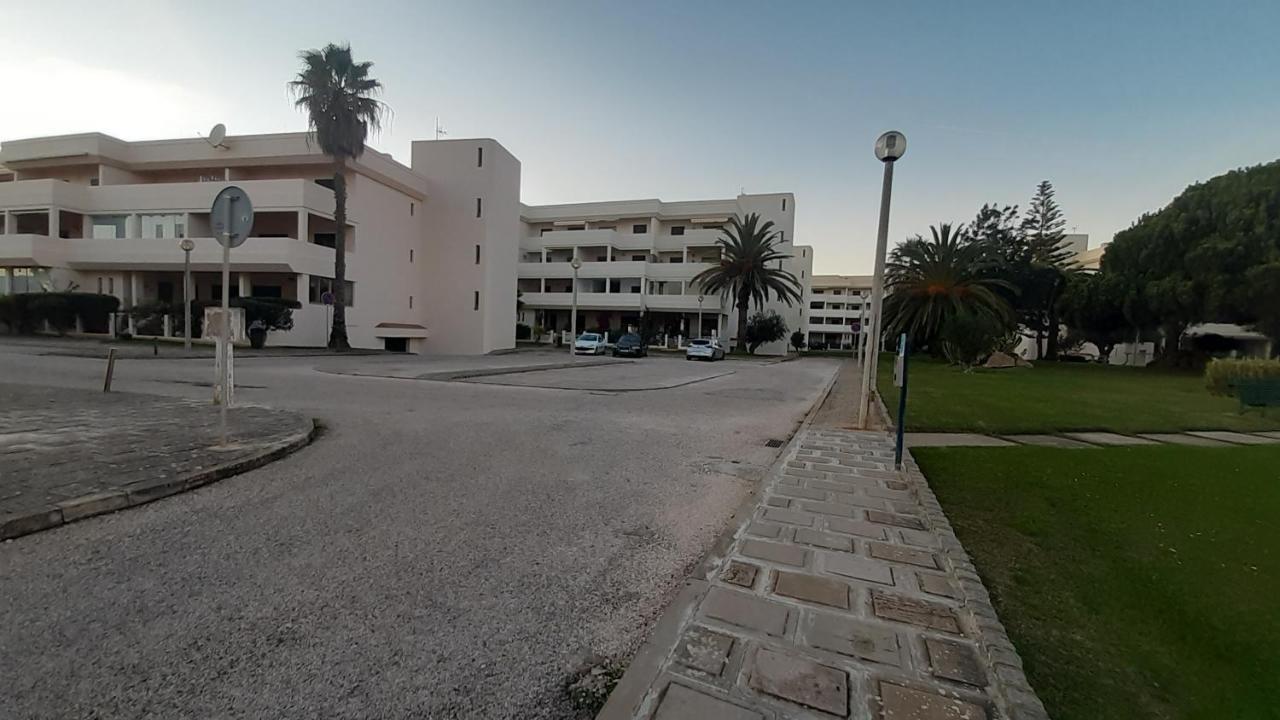 Joanita Beach Apartment Holidays Lagos Exterior photo